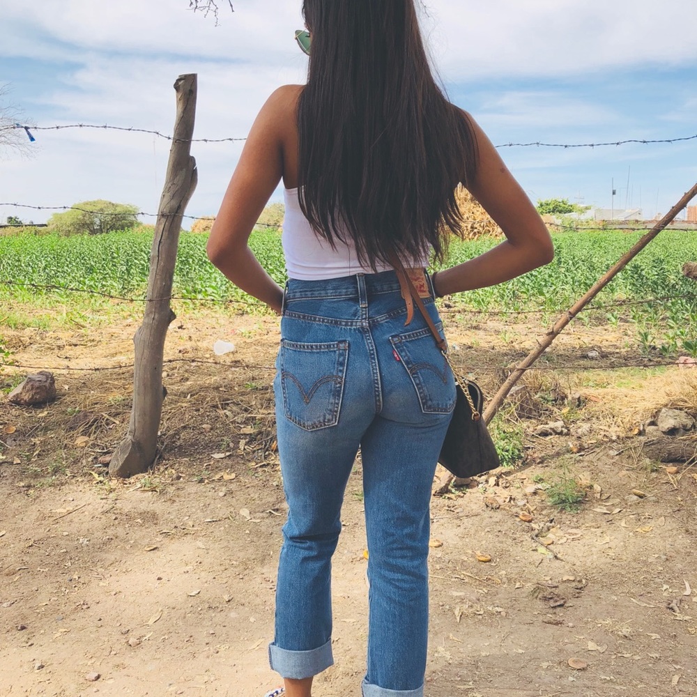 Levis mom jeans